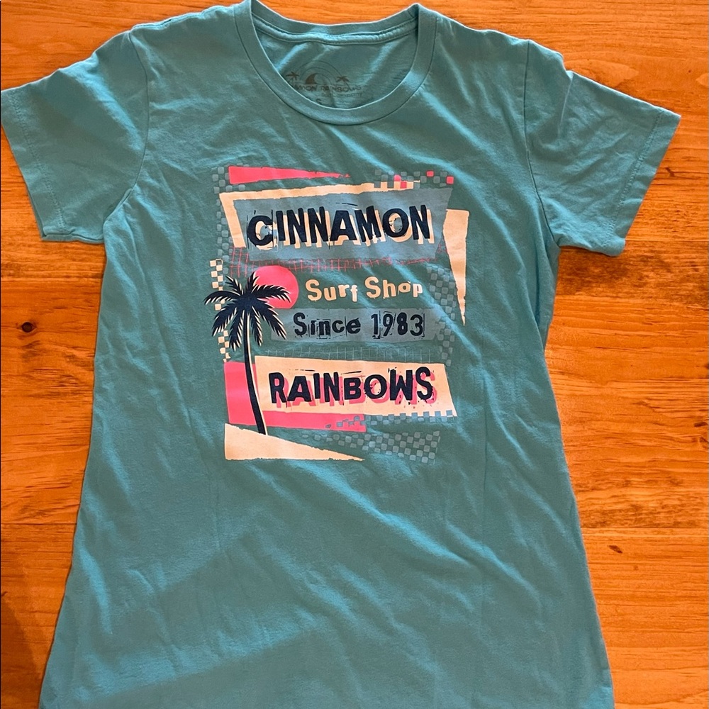 Women’s cinnamon rainbows T-shirt
